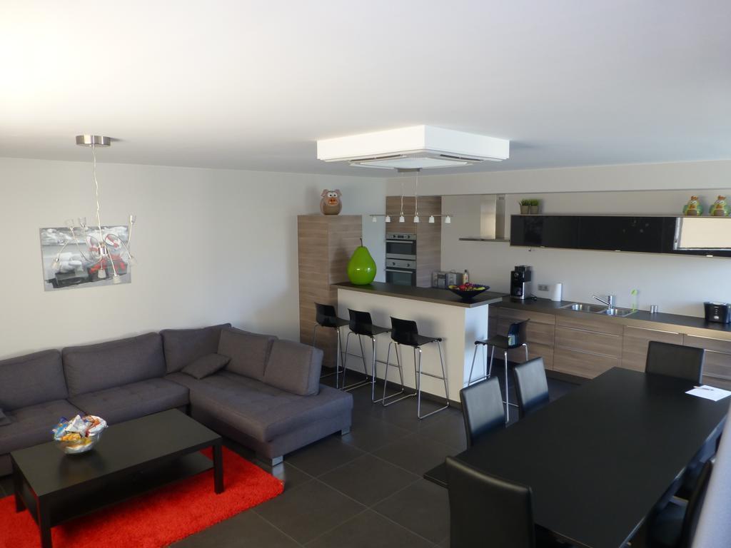Holiday Home Poire Et Table Wingene Bilik gambar